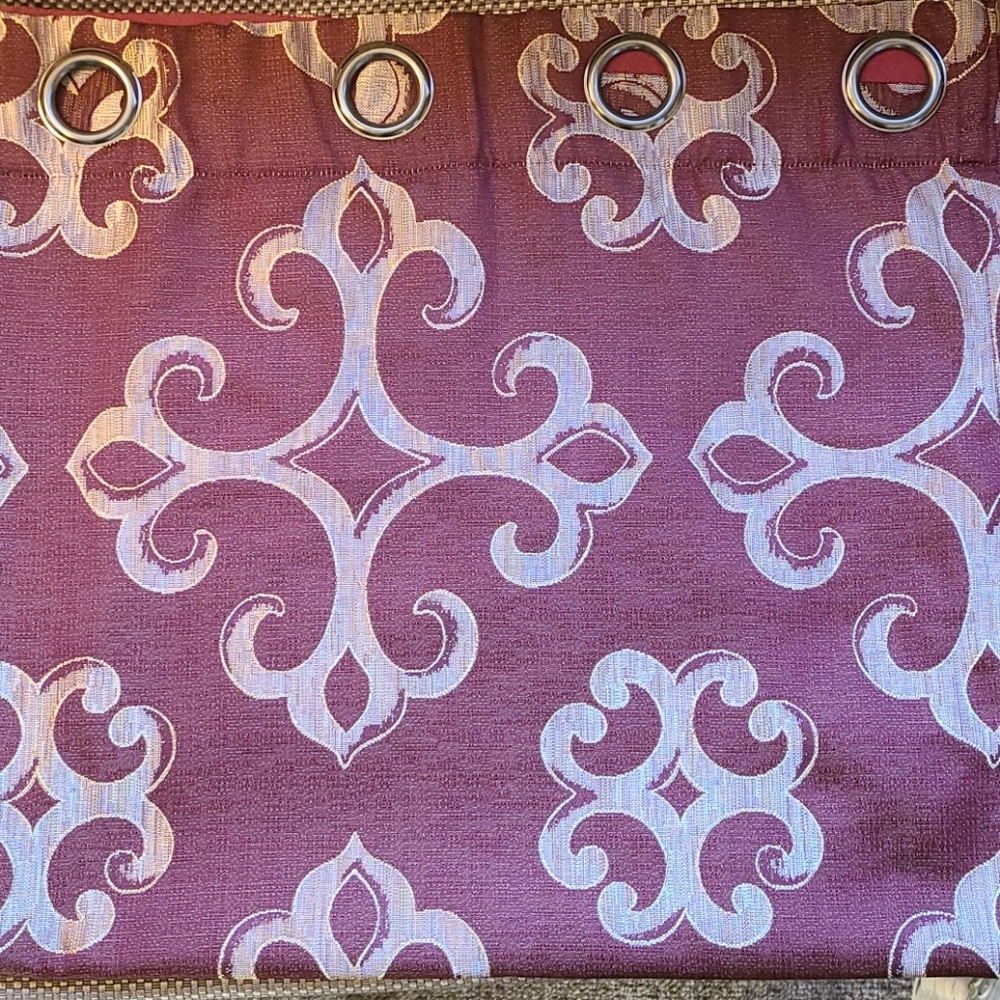 Cindy Crawford lined curtains w grommets